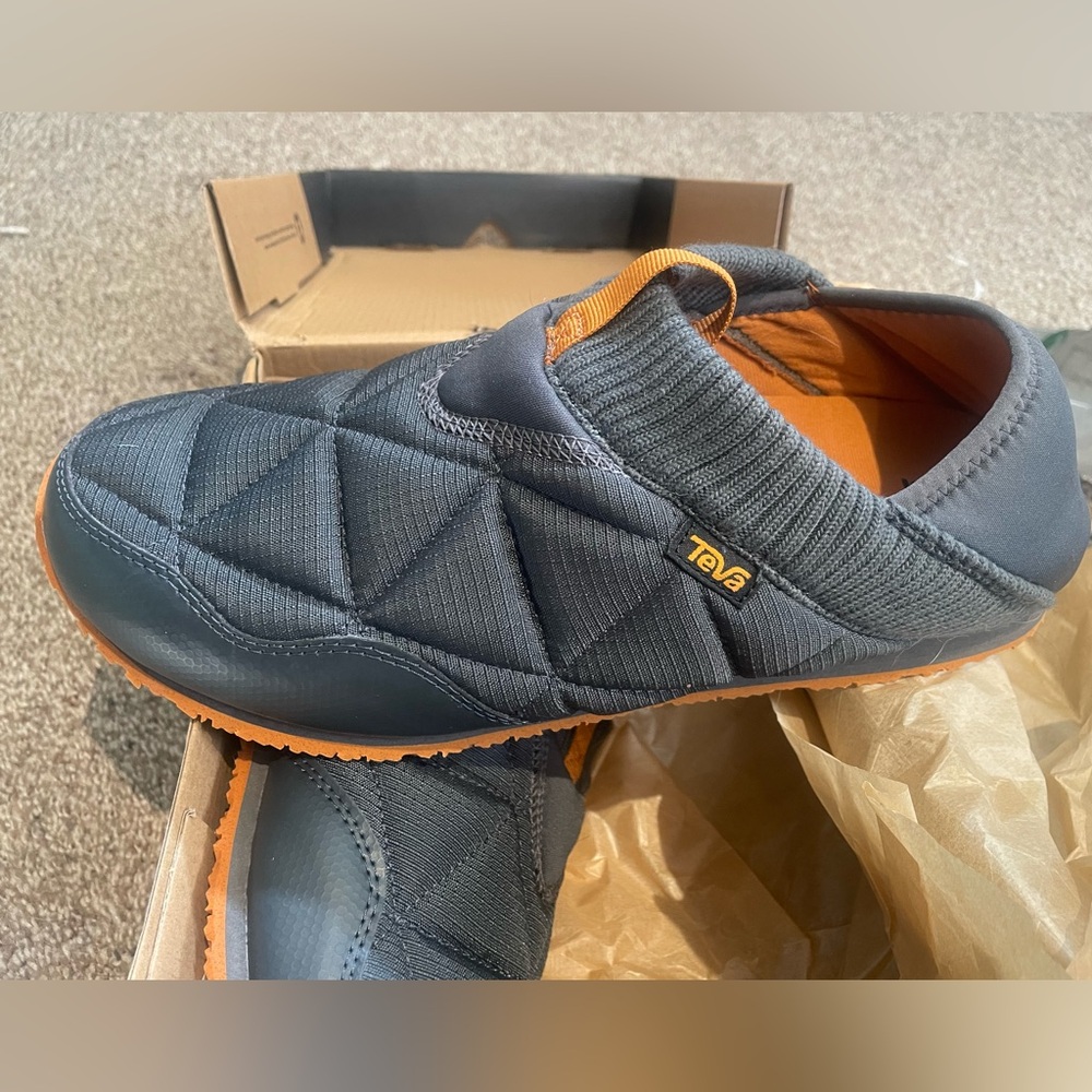 New Men’s Teva Reember - Size 11